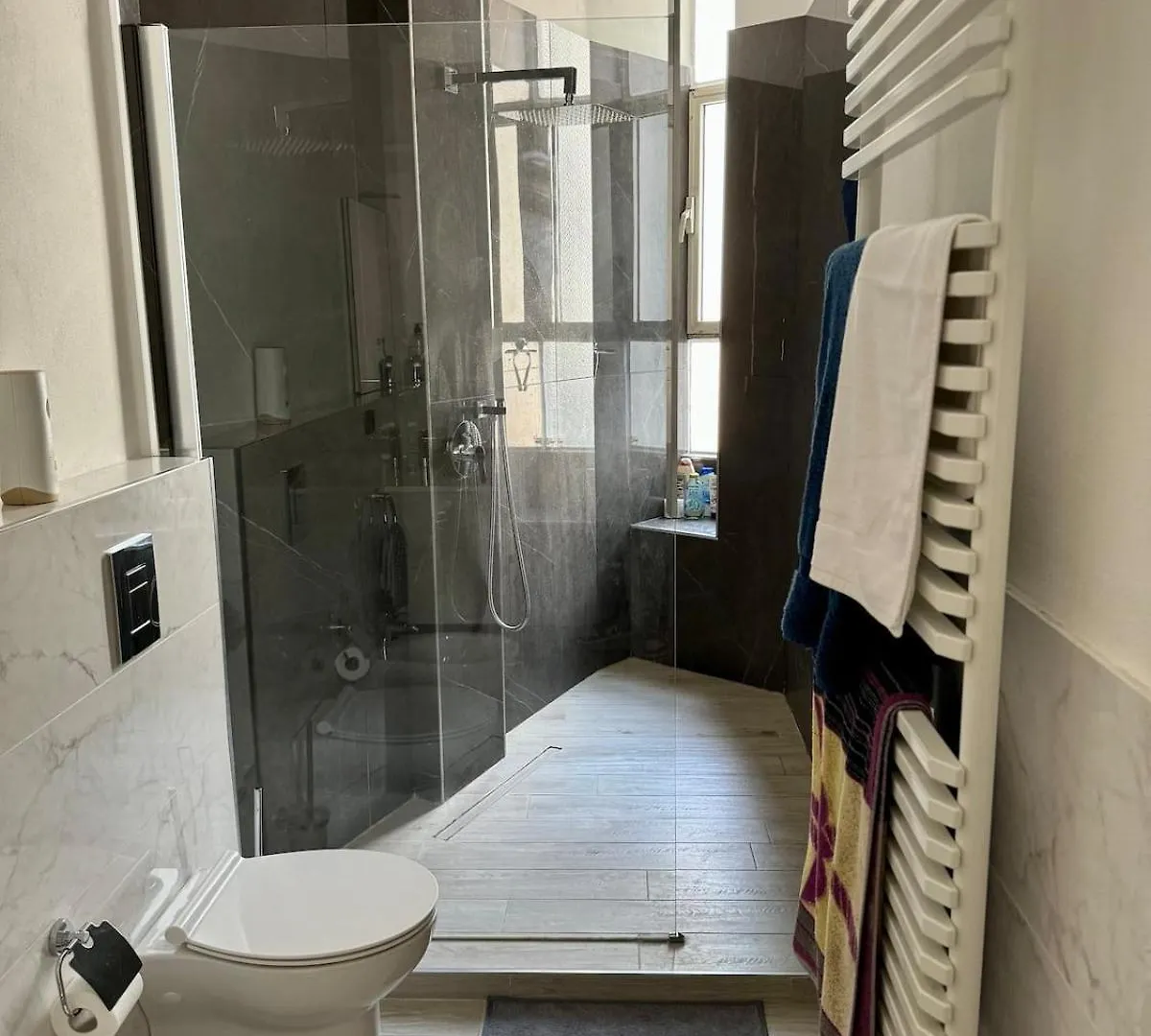 Design Apartment In City Center Milan