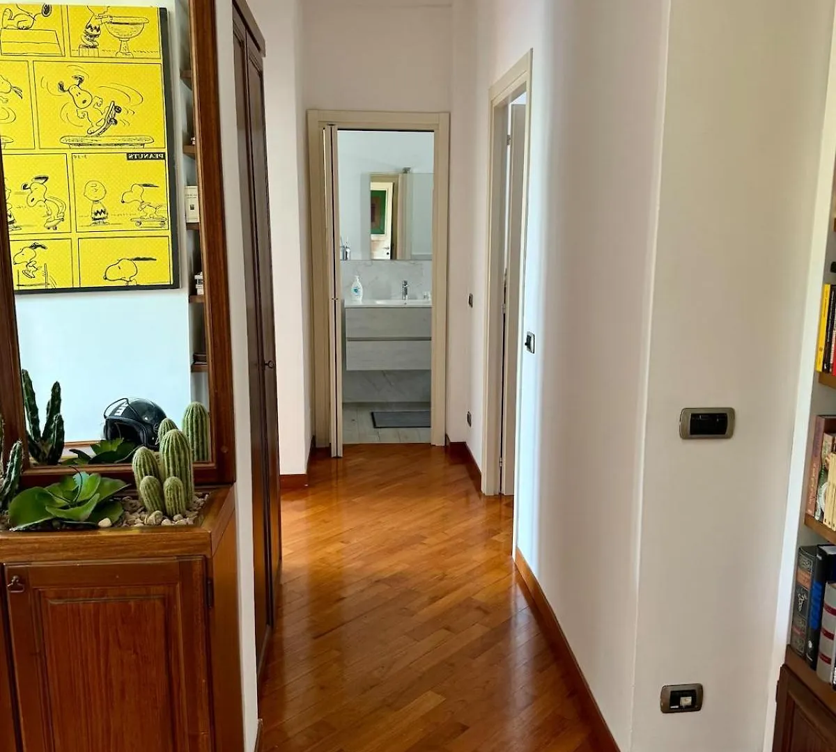 Design Apartment In City Center Milan